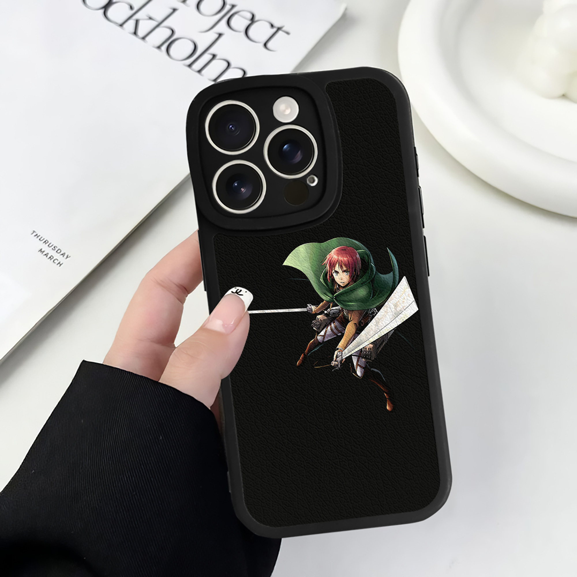 （画像用） 進撃の巨人 Attack on Titan 【iPhone 16シリーズ対応】シリコンスマホケース（レザー調） 材質：シリコン
